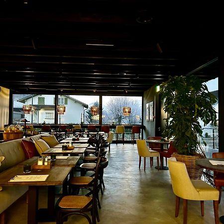 Giessen Hotel & Coffeehouse Вадуц Екстер'єр фото