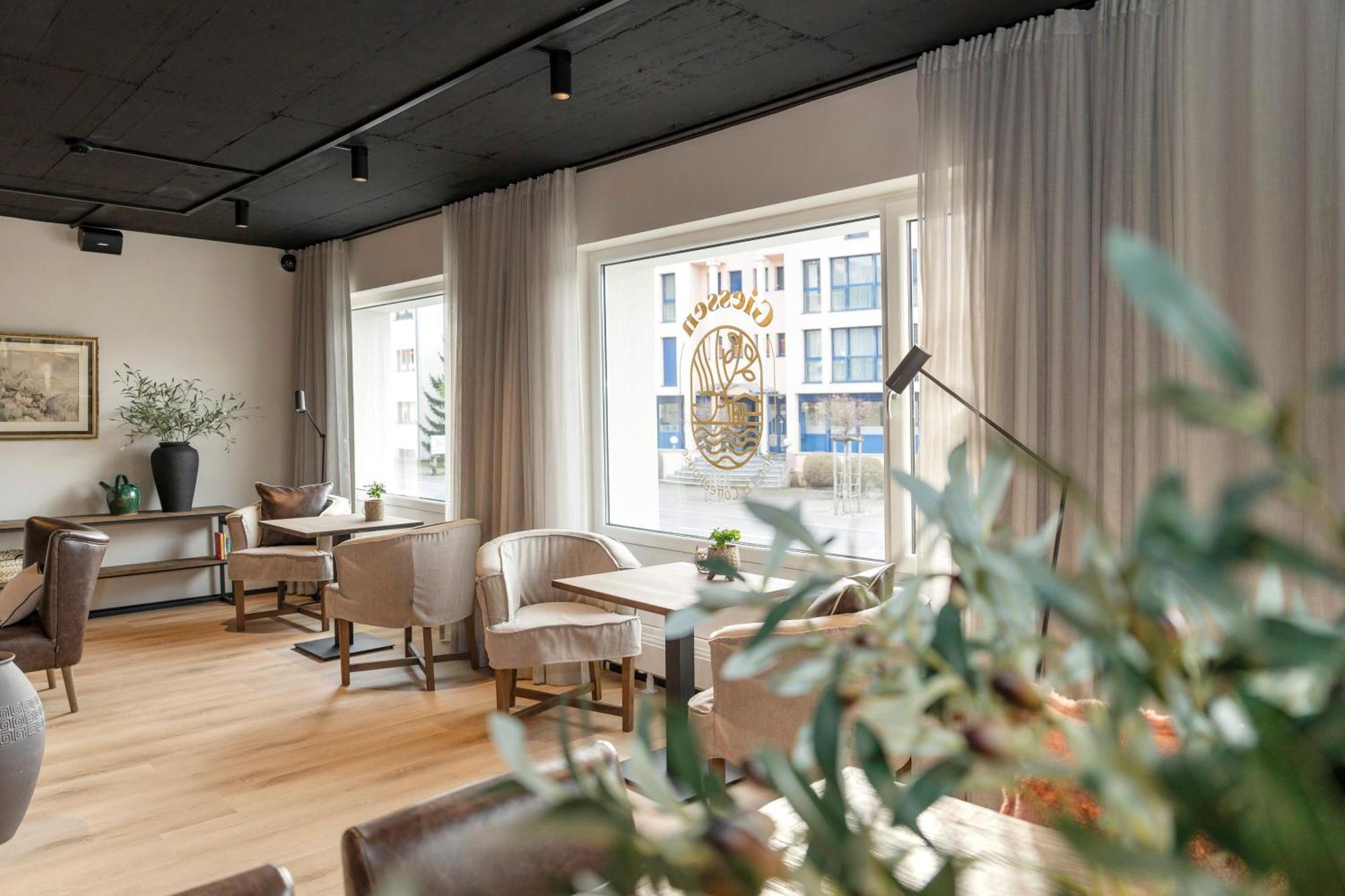 Giessen Hotel & Coffeehouse Вадуц Екстер'єр фото